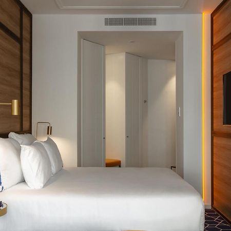 Pestana Cr7 Gran Via Madrid Hotel Ngoại thất bức ảnh