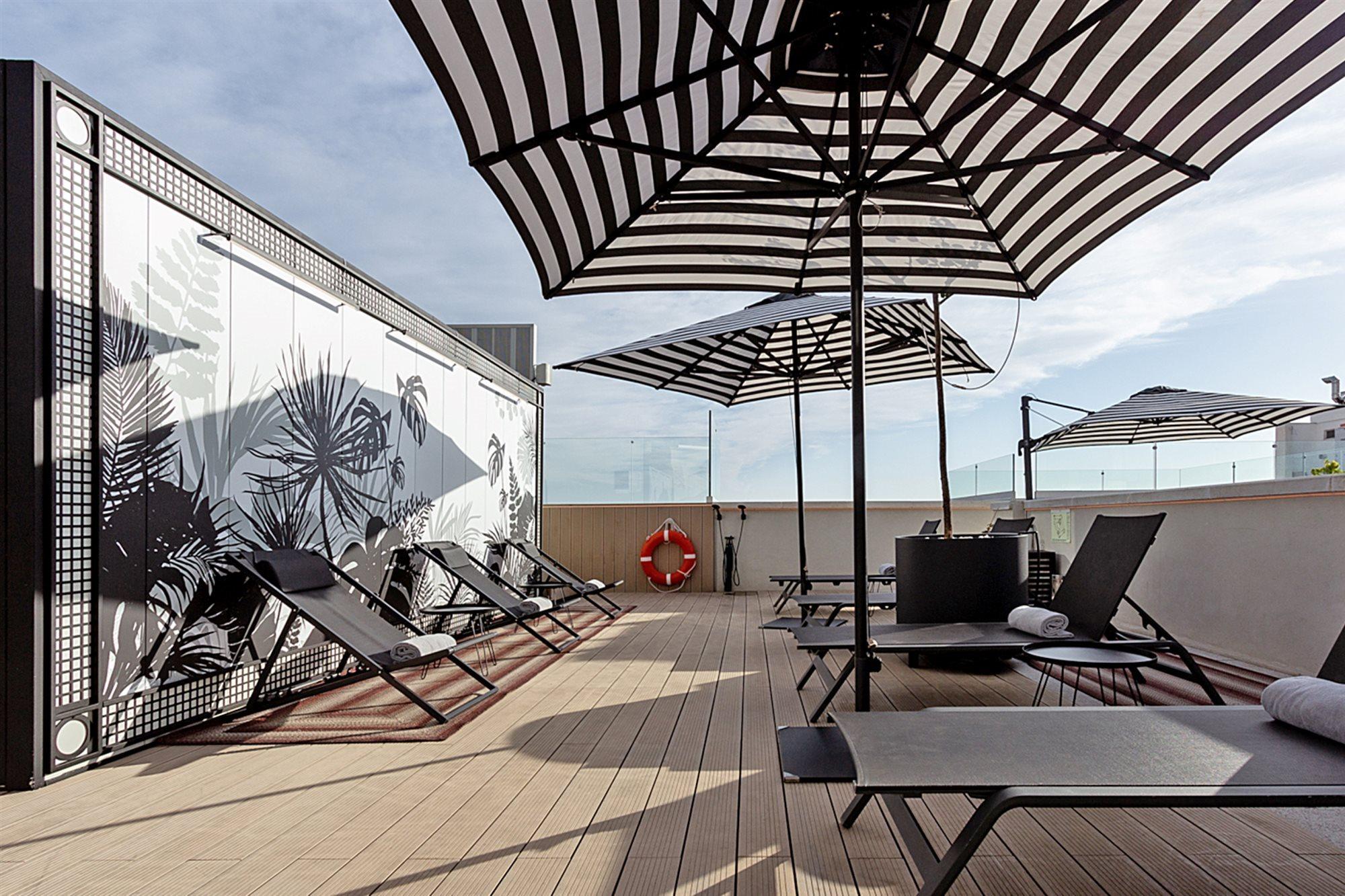 Pestana Cr7 Gran Via Madrid Hotel Ngoại thất bức ảnh