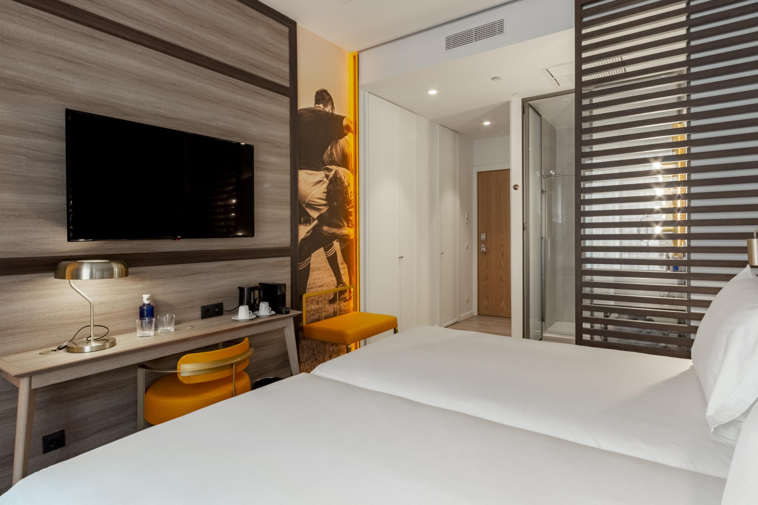 Pestana Cr7 Gran Via Madrid Hotel Ngoại thất bức ảnh