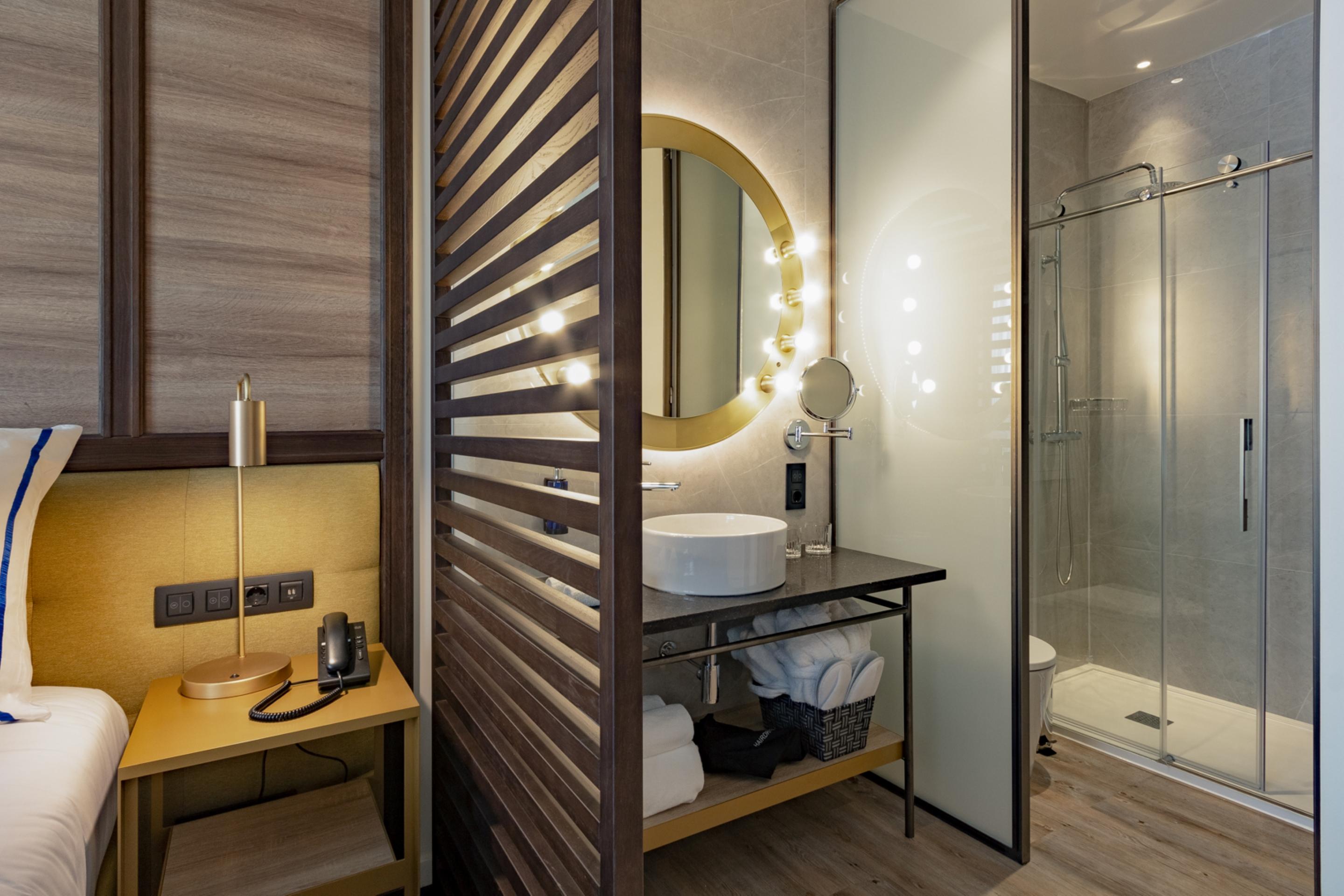 Pestana Cr7 Gran Via Madrid Hotel Ngoại thất bức ảnh