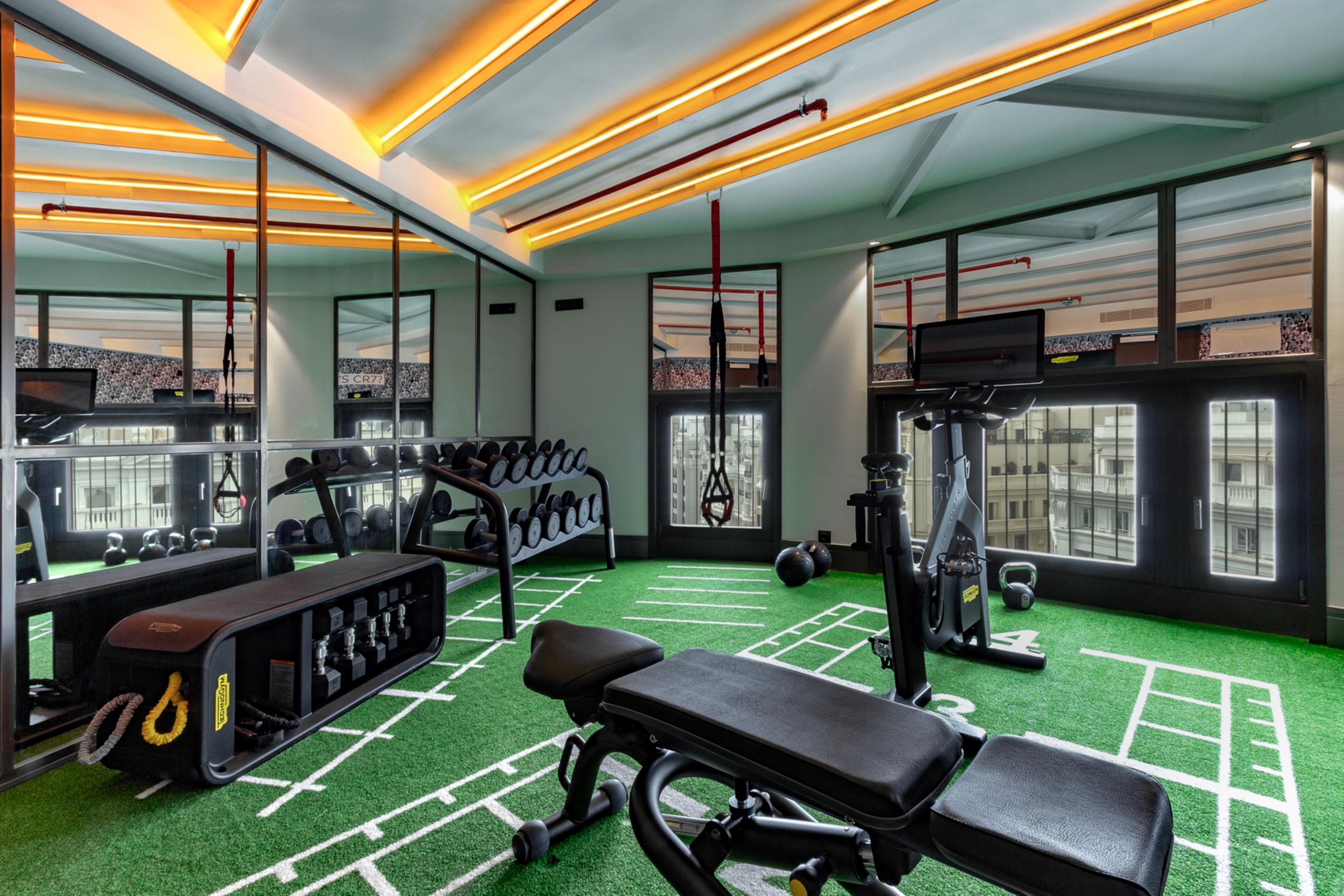Pestana Cr7 Gran Via Madrid Hotel Ngoại thất bức ảnh